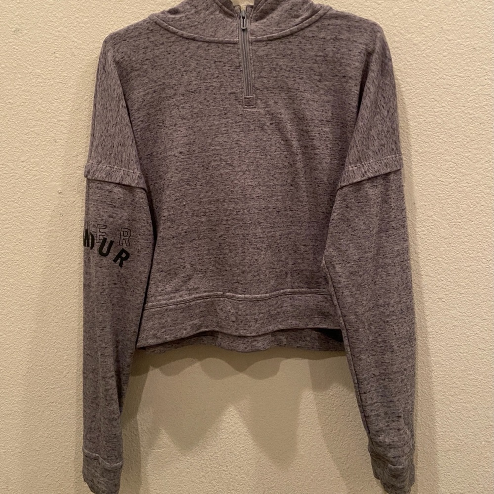 Cropped Under Armour Hoodie